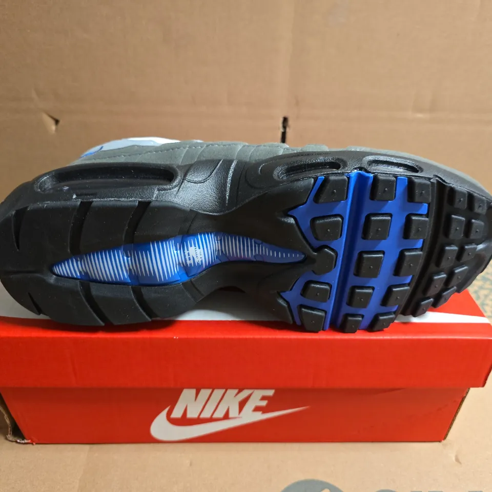BOXED PAIR OF NIKE AIR MAX 95'S TT - UK SIZE 8