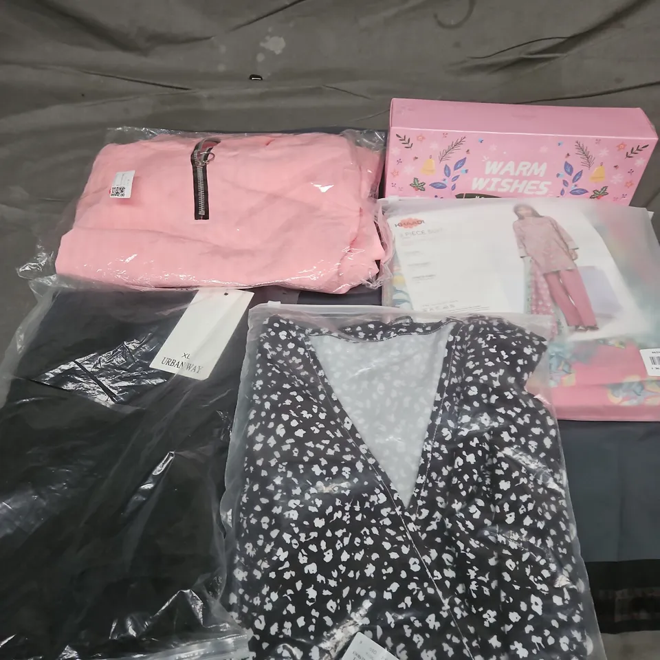 APPROXIMATELY 25 ASSORTED CLOTHING AND FASHION PRODUCTS IN VARIOUS STYLES AND SIZES - COLLECTION ONLY