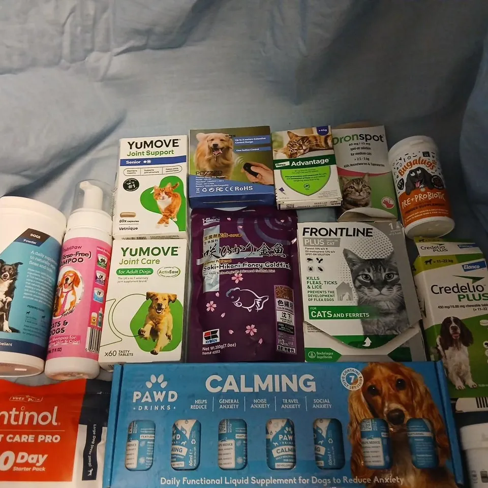 LARGE QUANTITY OF ASSORTED PER CARE PRODUCTS TO INCLUDE; ASSORTED DOG AND CAT VETERINARY MEDICINES & SUPPLEMENTS (FRONTLINE PLUS, CREDELIO PLUS, YUMOVE, ANTINOL, CALMING, PROTEXIN)
