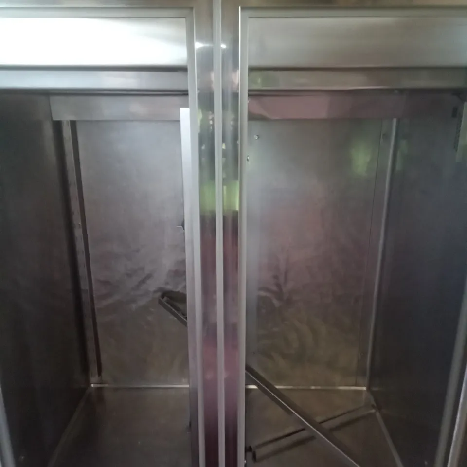 COMMERCIAL DOUBLE DOOR FRIDGE 