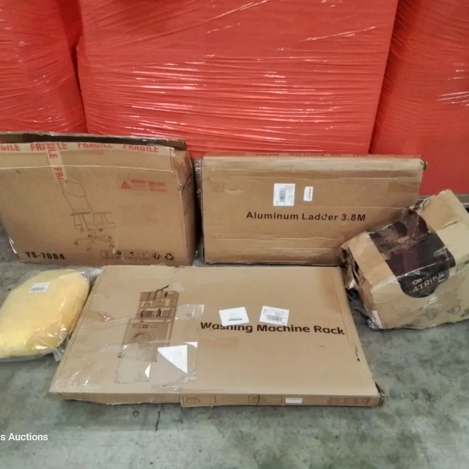 PALLET OF ASSORTED ITEMS INCLUDING: OFFICE CHAIR, 3.8M ALUMINIUM LADDER, WASHING MACHINE RACK, CHILDREN'S TRICYCLE, DECORATIVE PILLOW