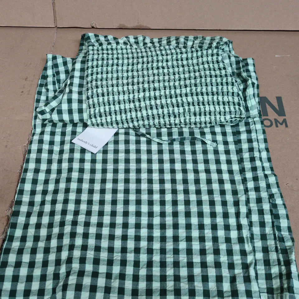 NOBODY'S CHILD RUTH PETITE JUMPSUIT GREEN CHECK PATTERN SIZE 18