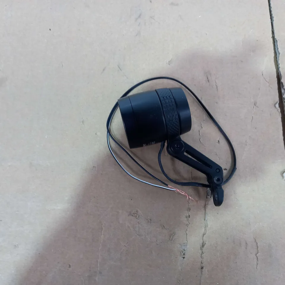 BUSCH & MÜLLER LUMOTEC IQ-X HEADLAMP