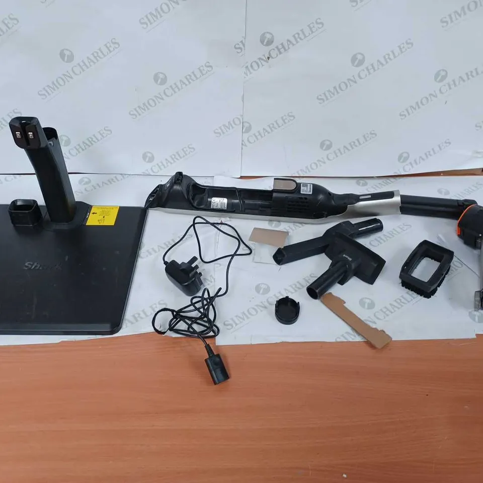 SHARK WANDVAC 2-IN-1 LIGHTWEIGHT CORDLESS HANDHELD VACUUM CLEANER WV361UK - GOLD