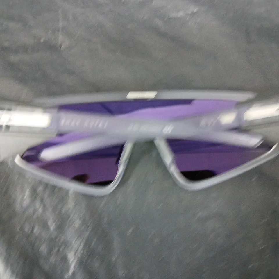OAKLEY SUNGLASSES 
