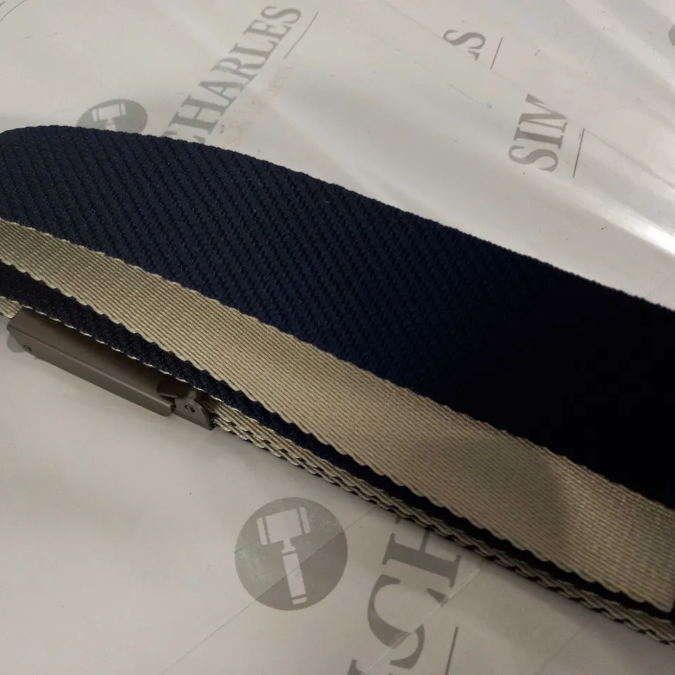 UNDER ARMOUR REVERSIBLE WEBBING BELT 