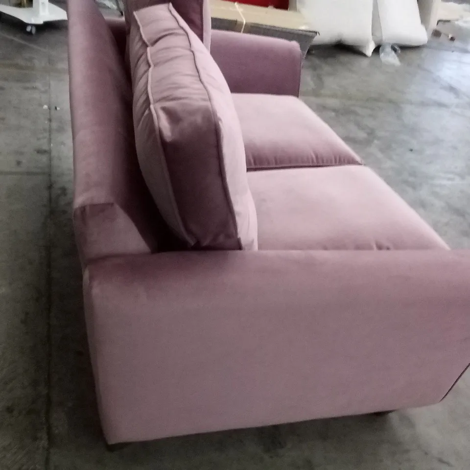 QUALITY THE LOUNGE CO DESIGNER MELODY 2.5 SEATER SOFA - PINK FABRIC 