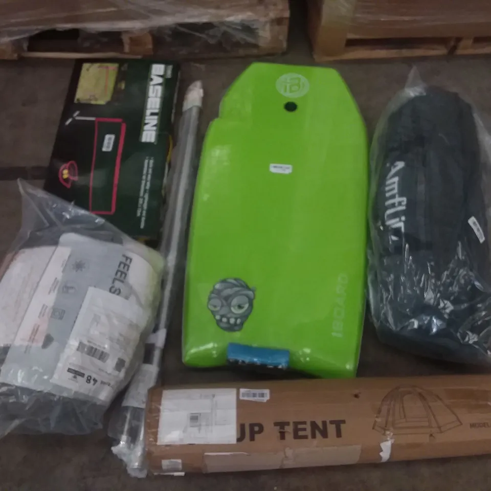 PALLET OF ASSORTED ITEMS INCLUDING INBOARD PADDLE BOARD, POP UP TENT, TENNIS BASELINE, FLYBIRD DUMBELL BENCH, AIR COOLER, PROJECTOR SCREEN