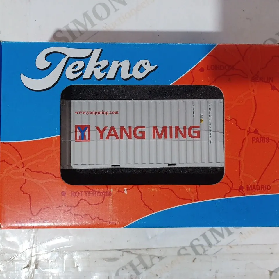 BOXED TEKNO 1:50 SCALE COLLECTIBLE YANG MING CONTAINER MODEL