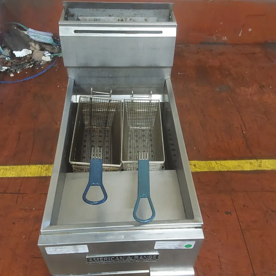 AMERICAN COMMERCIAL FRYER GAS SINGLE TANK TWIN BASKET
