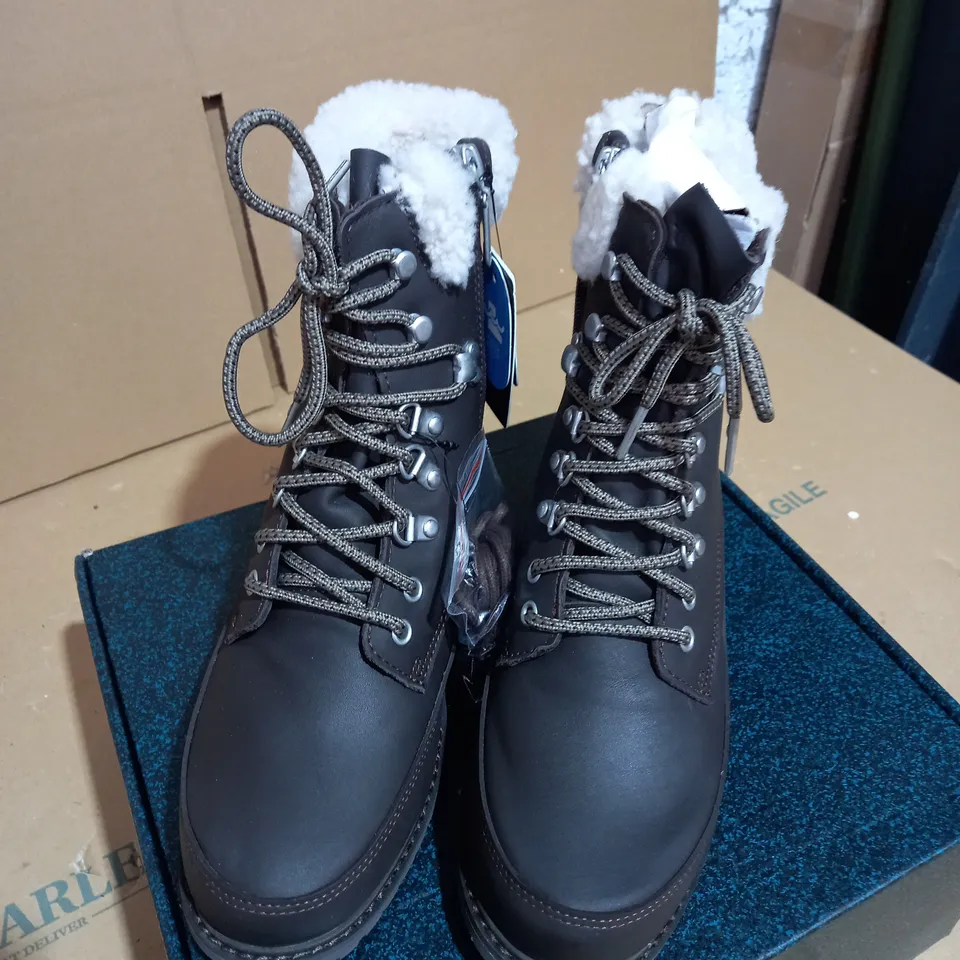 EMU OKAB WATERPROOF BOOTS ESPRESSO COLOUR SIZE 7
