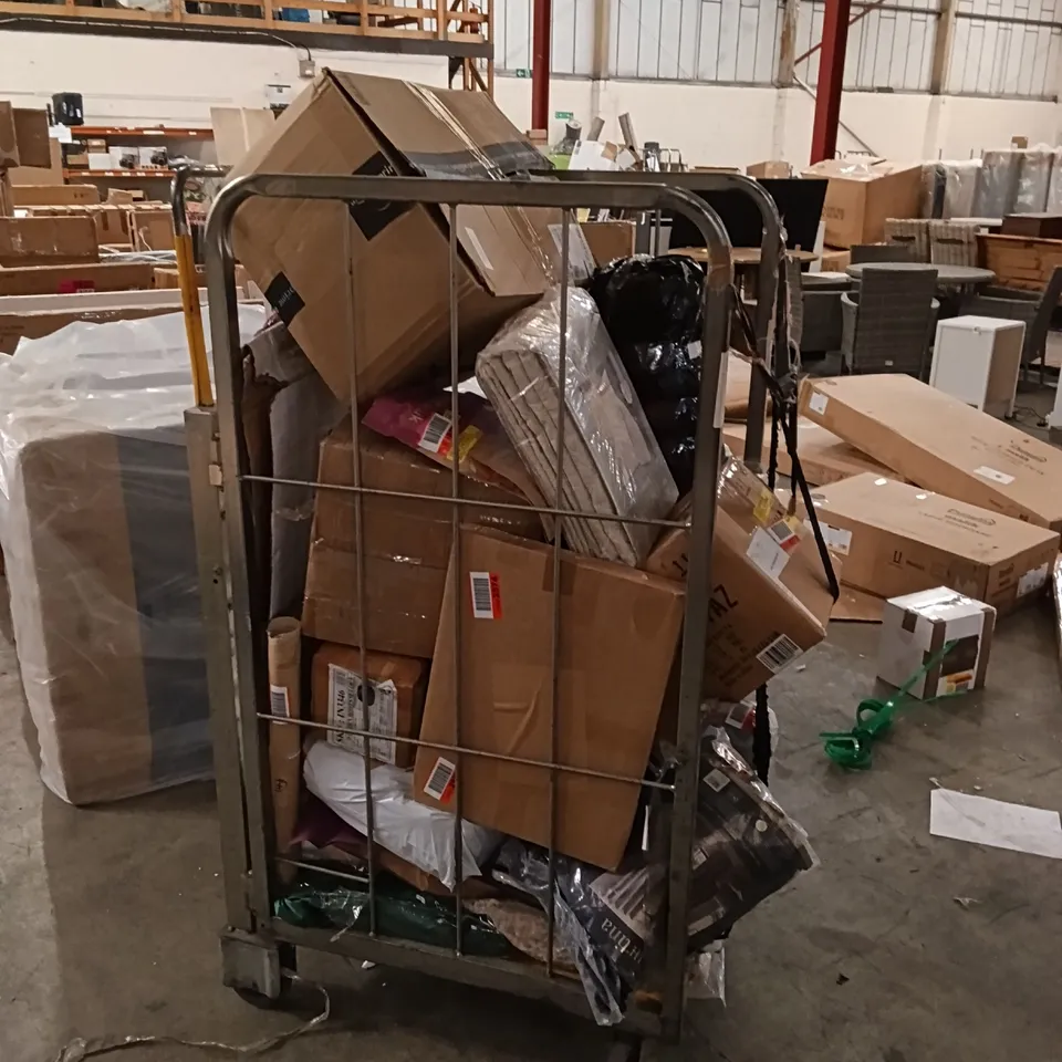 CAGE OF ASSORTED HOUSEHOLD GOODS AND PRODUCTS, TO INCLUDE CURTAIN SETS , BEDDING SETS AND PRINTED CANVAS ART - CAGE NOT INCLUDED 