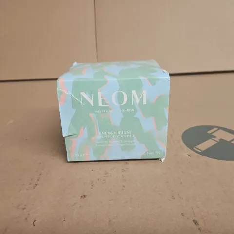 NEOM WELLBEING LONDON ENERGY BURST SCENTED CANDLE 420G