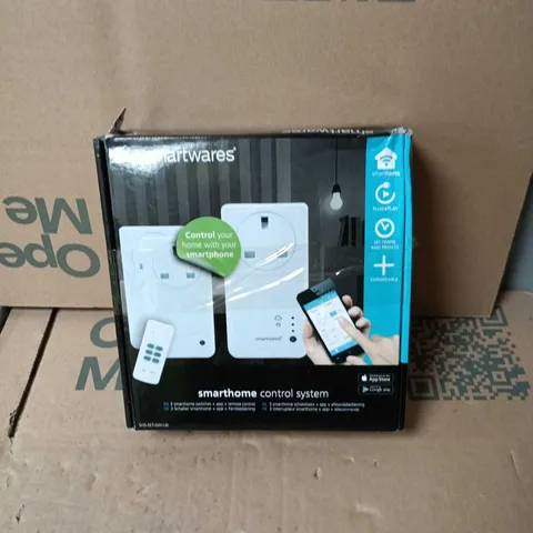 SMARTWARES SMARTHOME CONTROL SYSTEM, CONTROL WITH SMARTPHONE. BOXED