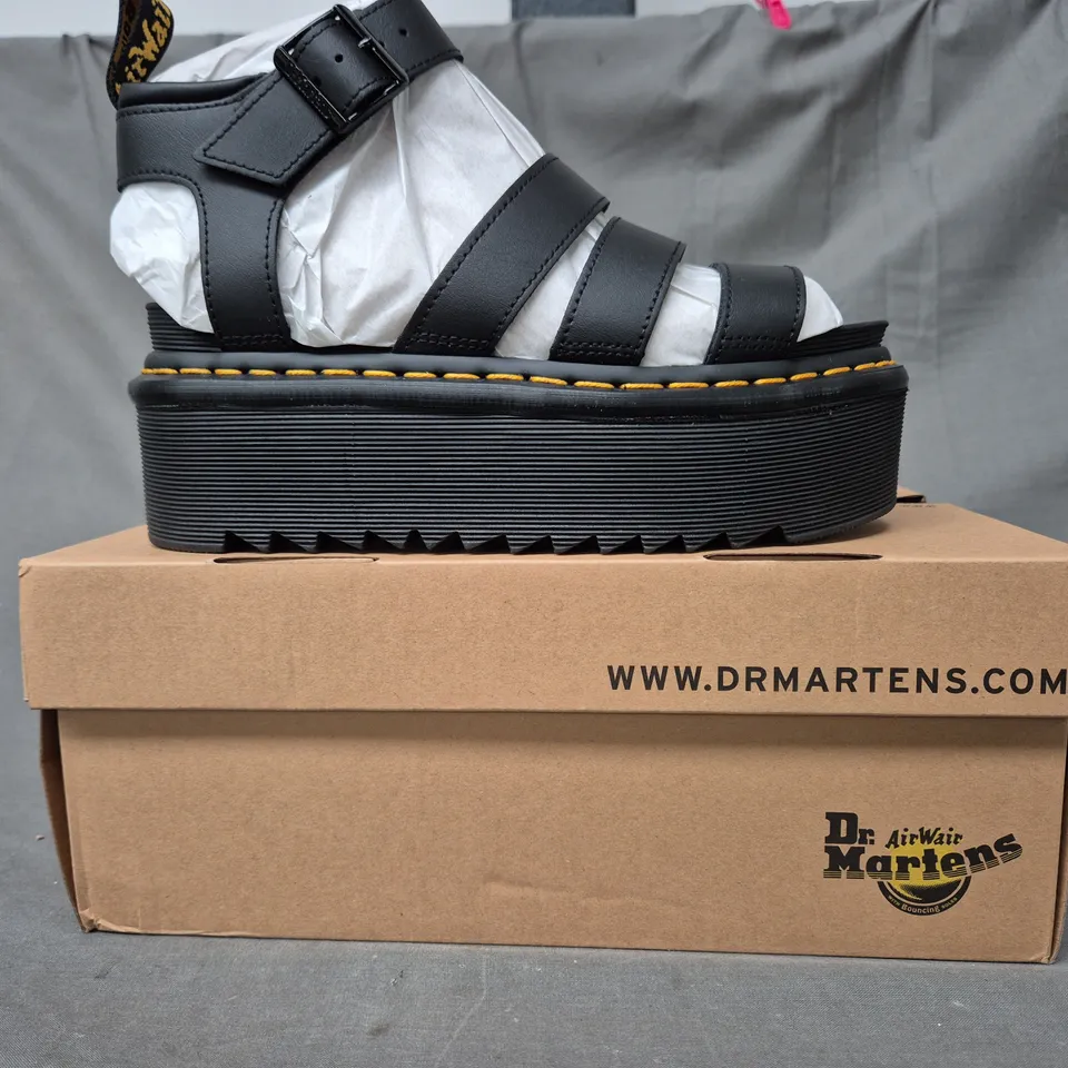 BOXED PAIR OF DR MARTENS BLAIRE QUAD PLATFORM OPEN TOE SANDALS IN BLACK UK SIZE 5