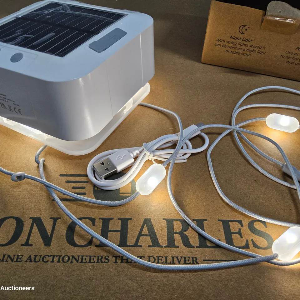 BOXED MULTIFUNCTION SOLAR DUAL CHARGE STRING LIGHTS