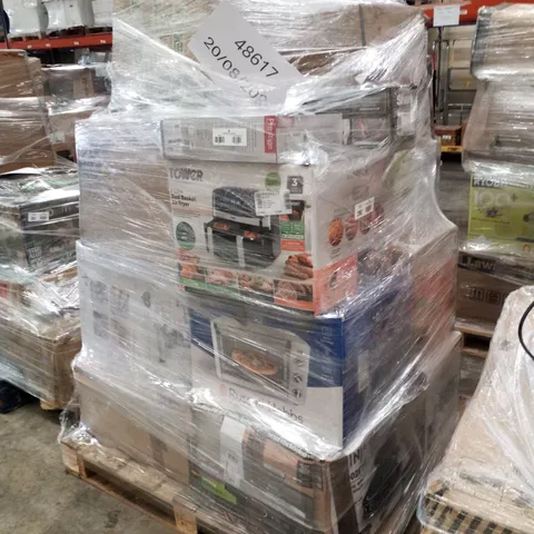 PALLET OF APPROXIMATELY 21 UNPROCESSED RAW RETURN HOUSEHOLD AND ELECTRICAL GOODS TO INCLUDE;