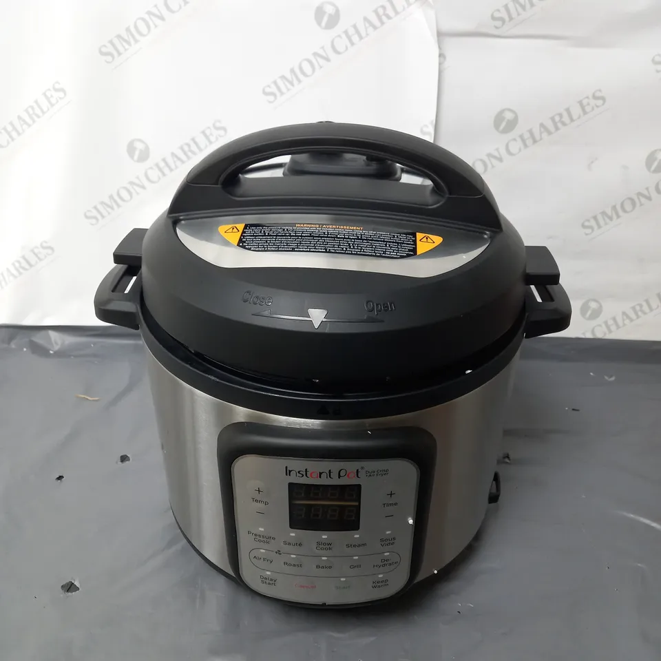 BOXED INSTANT POT DUO CRISP + AIR FRYER 