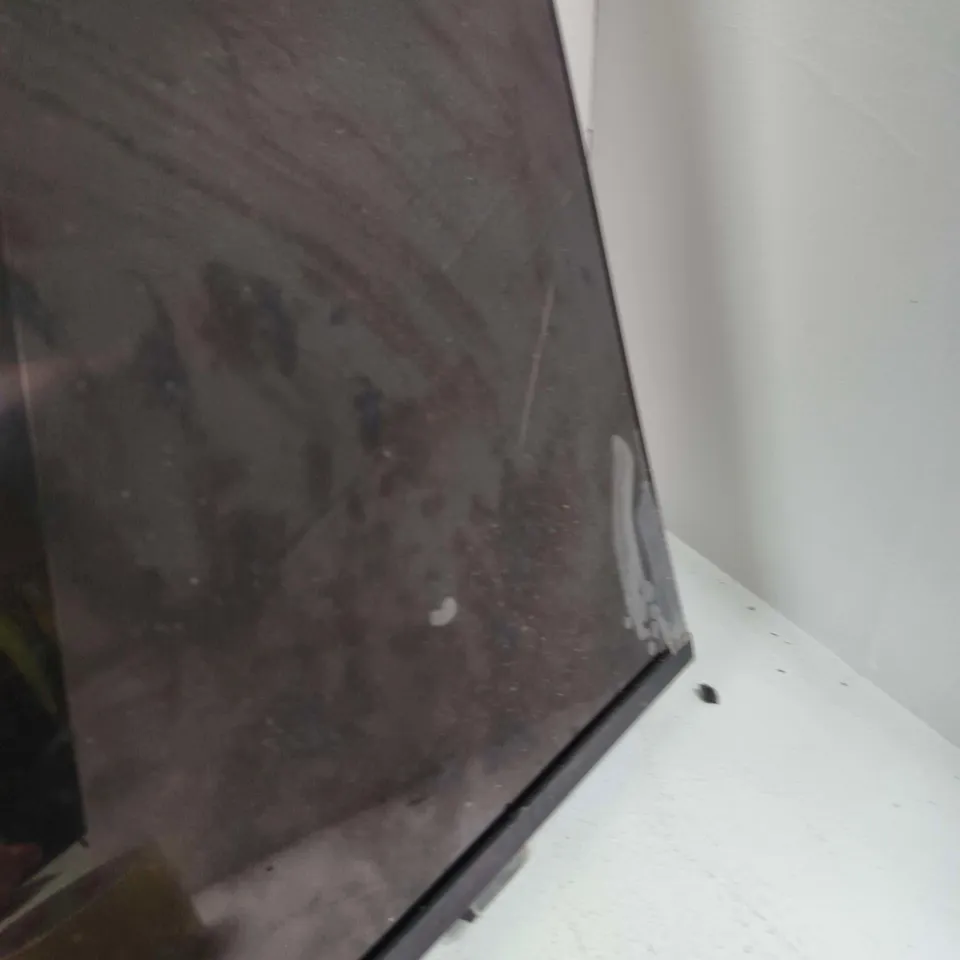 SAMSUNG UE65U8020 65-INCH TV (BLACK) CRACKED SCREEN UNTESTED