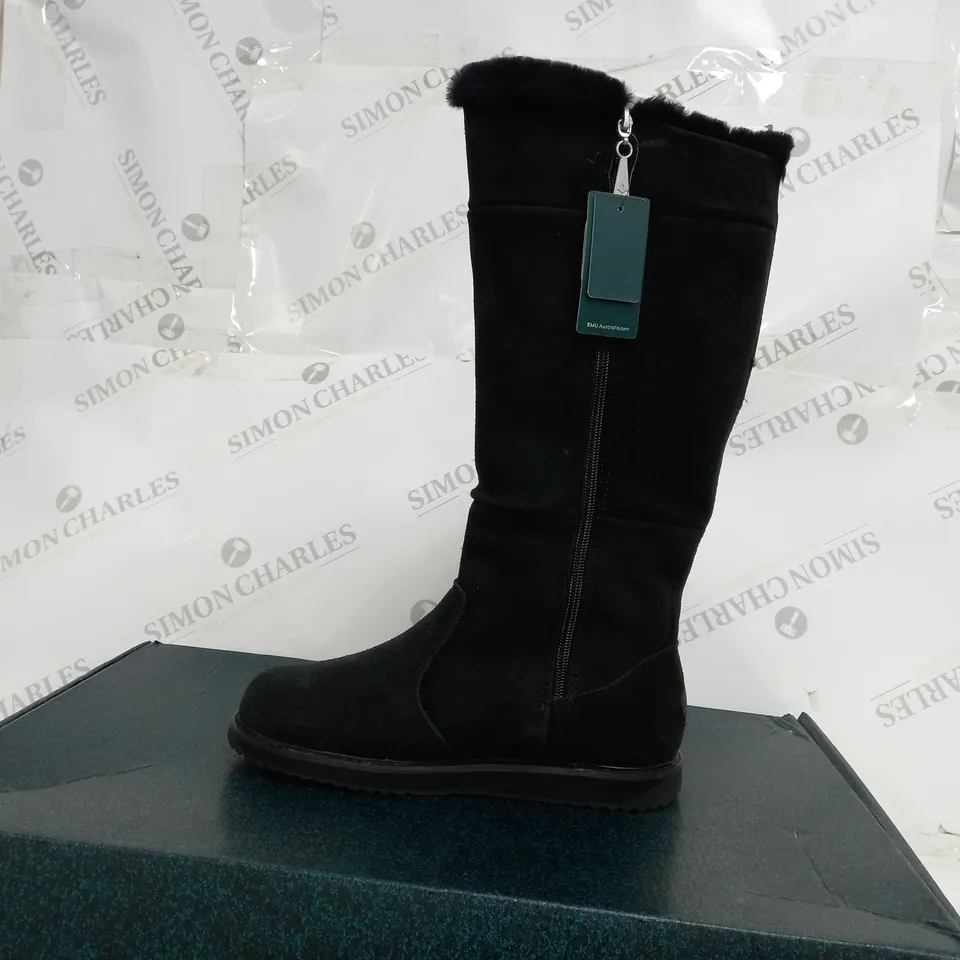 BOXED EMU AUSTRALIA "MOONTA" WATERPROOF KNEE LEATHER BOOTS, BLACK - SIZE 5