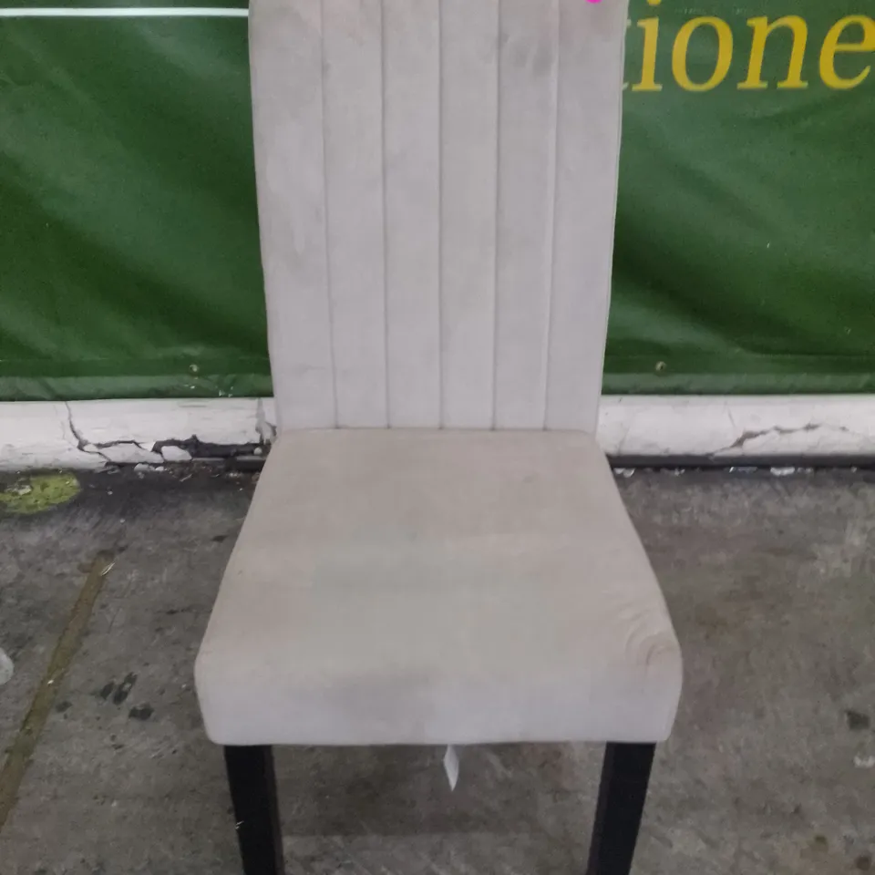 SALISBURY CHAMPAGNE VELVET DINING CHAIR WITH BLACK LEG