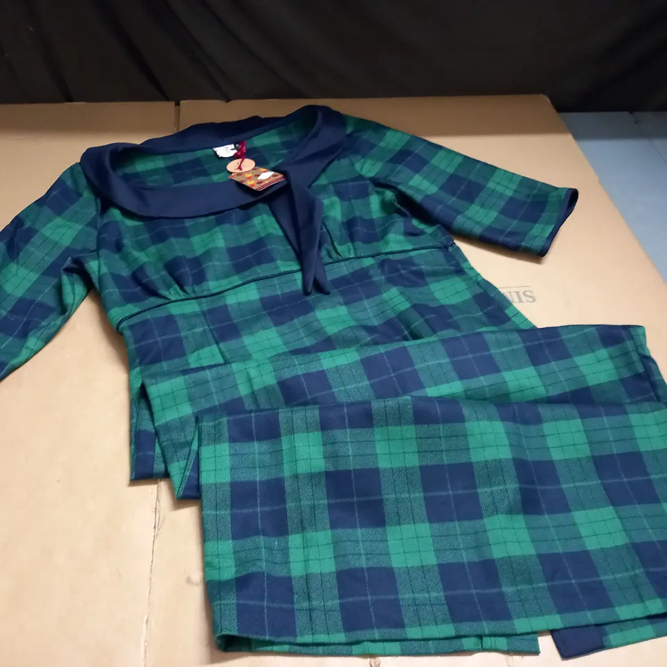 DANCING DAYS GREEN CHECK DRESS - XL