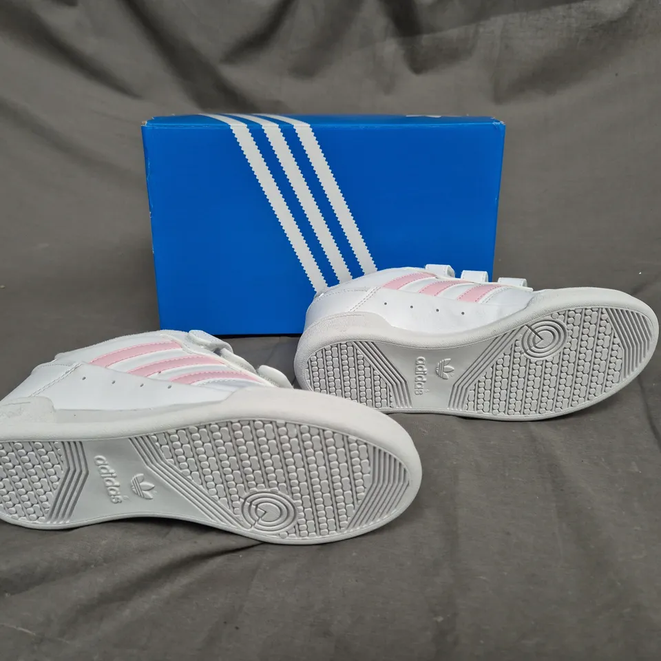 BOXED PAIR OF ADIDAS TEAM COURT 2 WHITE/PINK UK 1