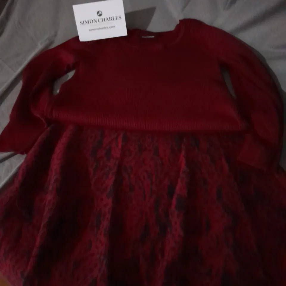 NINA LEONARD JUMPER AND SKIRT IN DEEP WINE, BLACK SIZE M