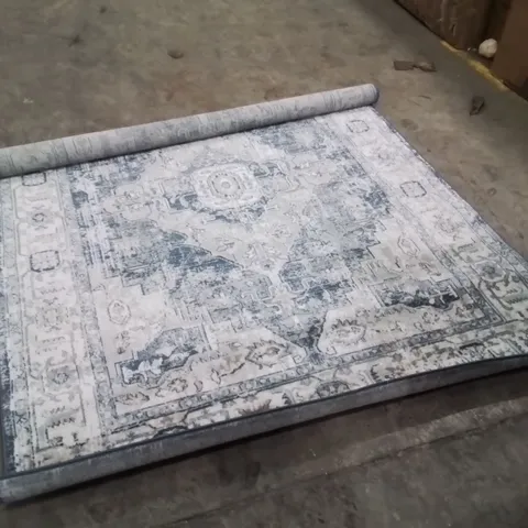 ORIENTAL AREA RUG 220X160CM