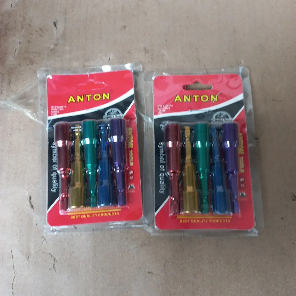 TOTE OF APPROXIMATELY 15 ASSORTED ITEMS TO INCLUDE: 5PC MAGNETIC NUTSETTERS 