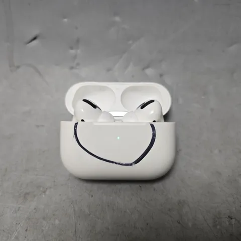 APPLE AIRPODS PRO (1ST GENERATION)