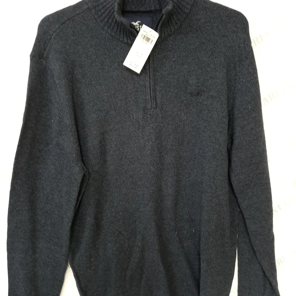 HOLLISTER 1/4 ZIP NAVY SWEATER - M