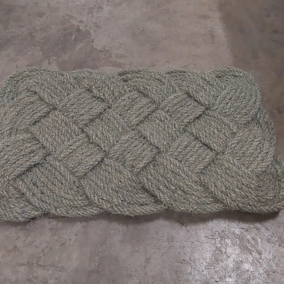 LOVERS KNOT DOORMAT - LILY PAD, 50 x 80cm