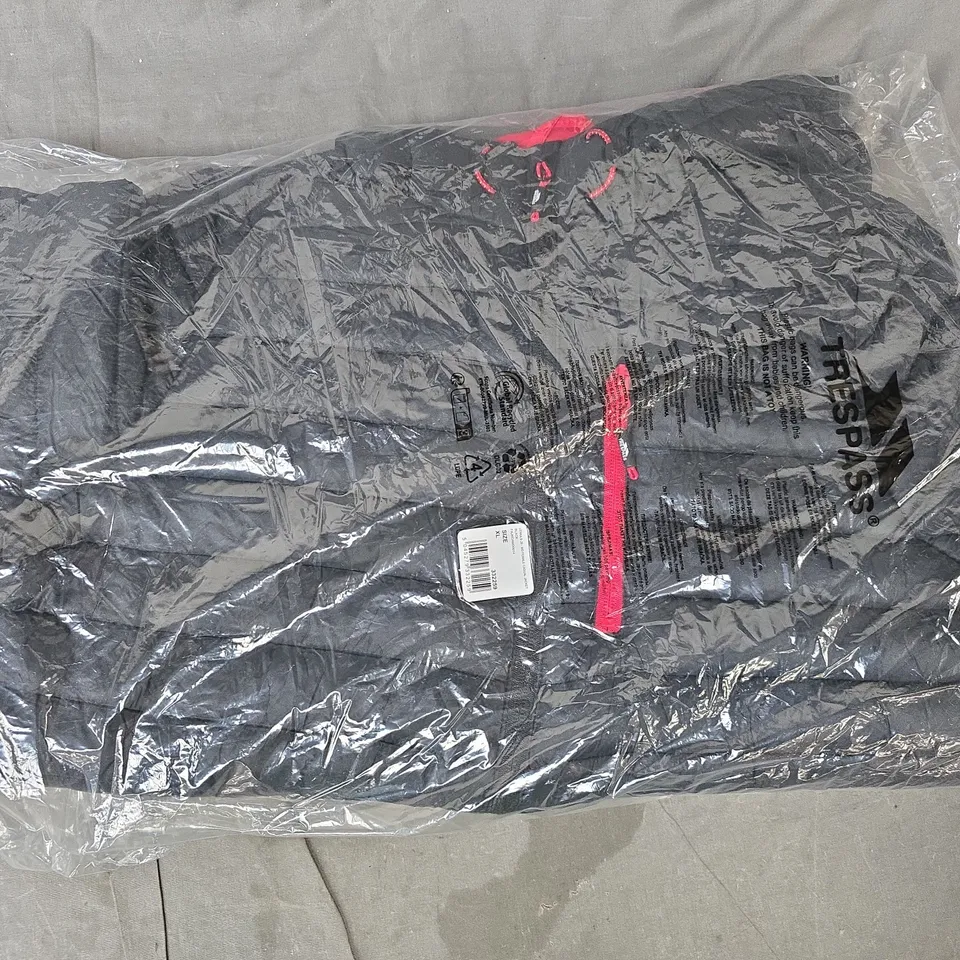 BAGGED TRESPASS LENKA B 20 MID FEMALE CASUAL JACKET IN BLACK SIZE XL