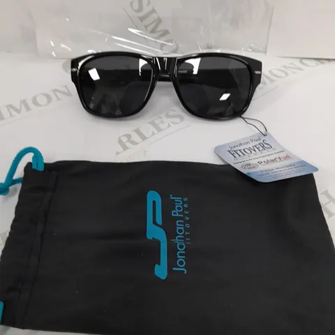 JPE CLASSIC SUNGLASSES WITH CASE - BLACK
