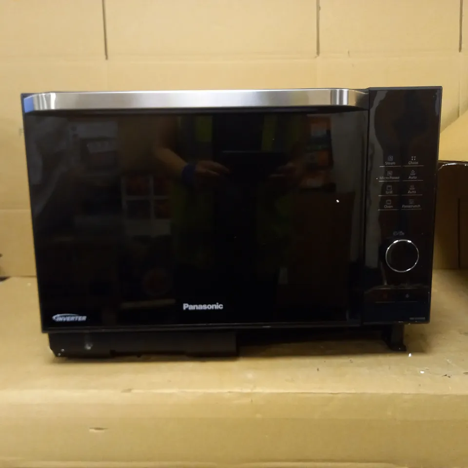 PANASONIC NN-DS596B STEAM COMBINATION OVEN 