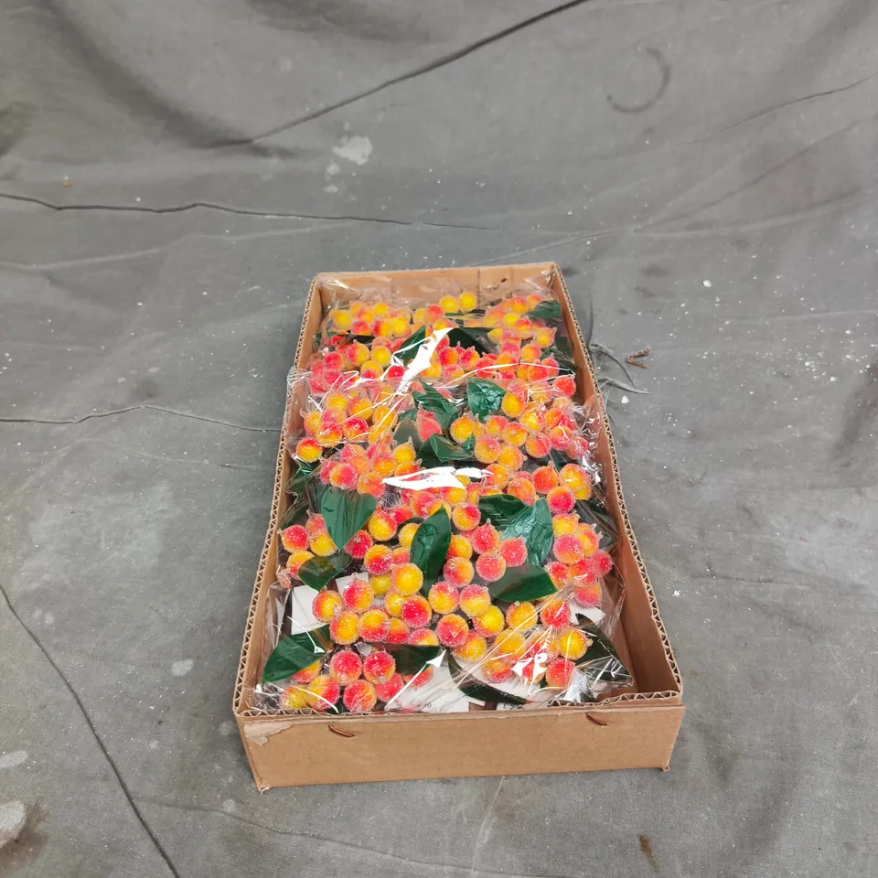 2 X 12 SET GISELA GRAHAM BERRY AND LEAF DECORATIONS (24 IN TOTAL)