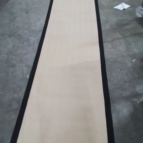 QUALITY DESIGNER AREA RUG - APPROXIMATELY 300X80CM