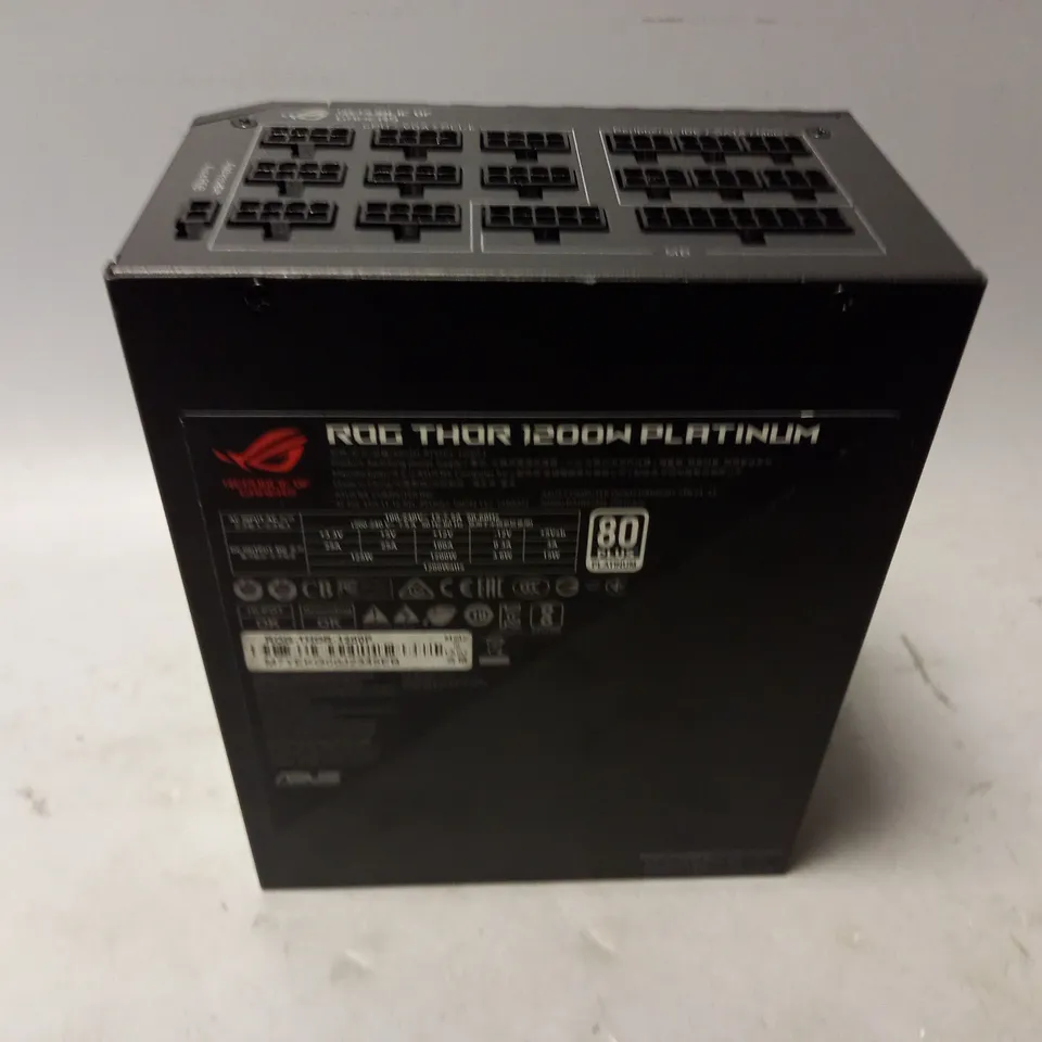 ROG THOR 1200W PLATINUM