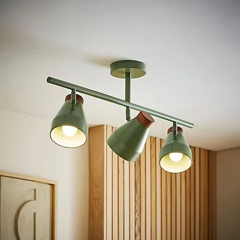 BOXED VALUELIGHTS PARKER MOSS GREEN / METAL 3 WAY CEILING LIGHT (1 BOX)