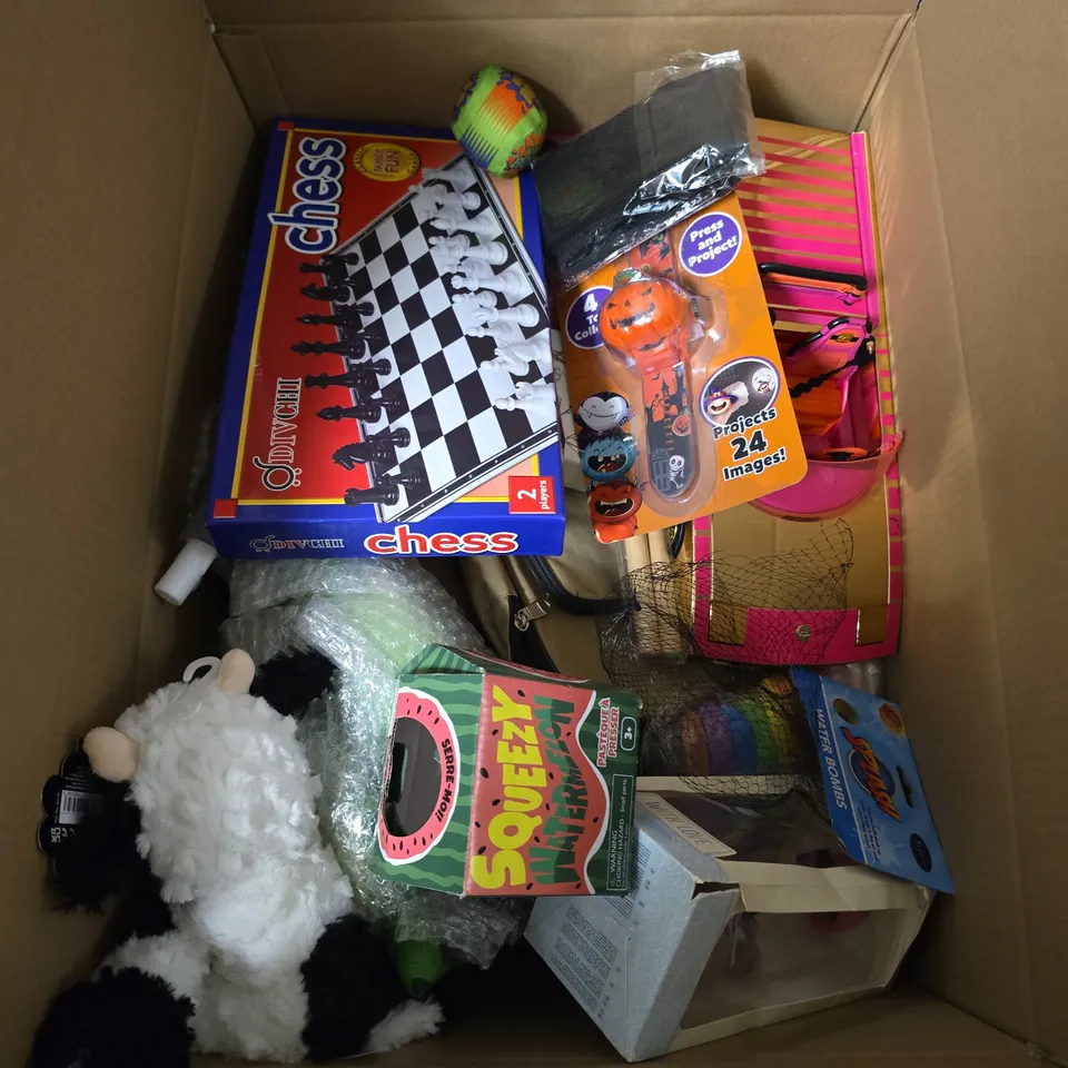 LARGE QUANTITY OF ASSORTED TOYS AND GAMES TO INCLUDE - CHESS GAMES  PROJECTOR WATCH , ETC 