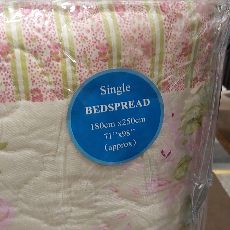 BAGGED MARON FLORAL MICROFIBER BEDSPREAD SET (1 ITEM)