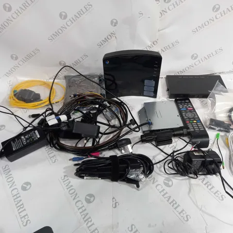 APPROXIMATELY 10 ASSORTED HOUSEHOLD ITEMS TO INCLUDE BT HOMEHUB 2, HUAWEI HG633, AND CAMPING TORCH ETC.