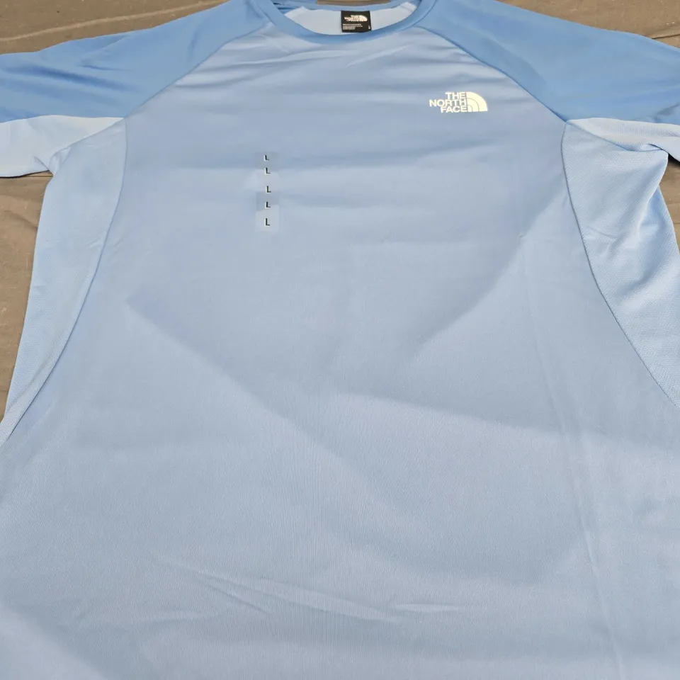 THE NORTH FACE LOGO TEE - SIZE LARGE