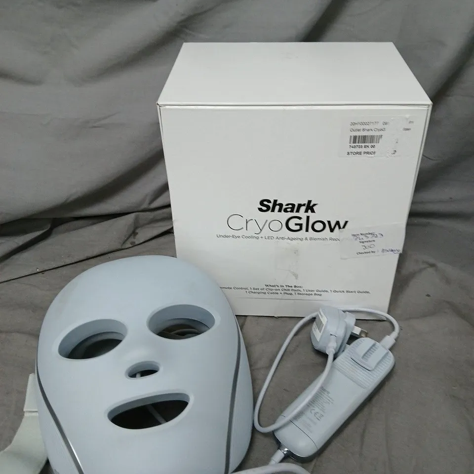 SHARK CRYOGLOW LED MASK