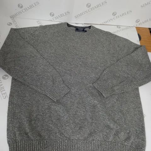 MAINE NEW ENGLAND LIGHT GREY SWEATER SIZE L