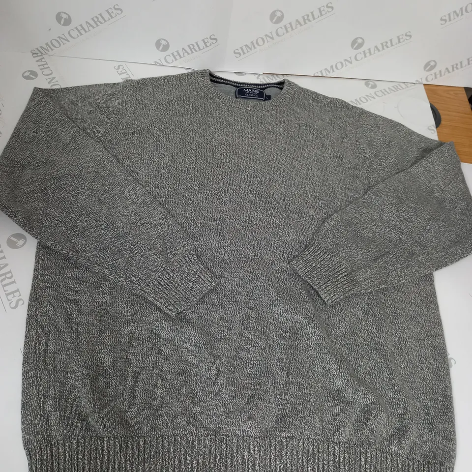 MAINE NEW ENGLAND LIGHT GREY SWEATER SIZE L 