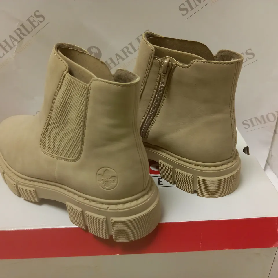BOXED RIEKER ANTISTRESS BEIGE CHUKY ANKLE BOOTS - SIZE 6