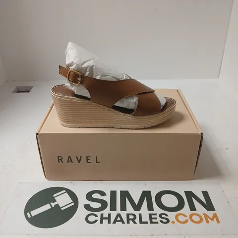 BOXED PAIR OF RAVEL BRANTON SHOES IN TAN LEATHER - UK 4