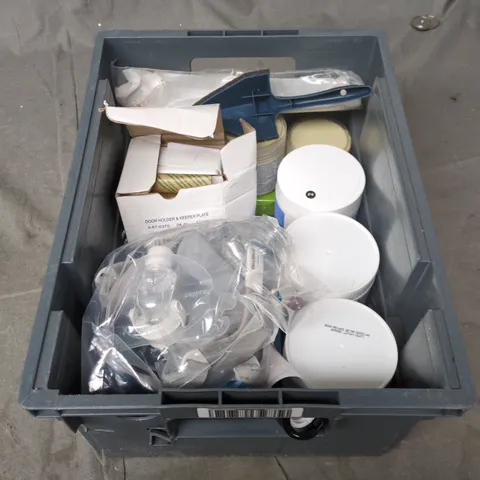 TOTE OF APPROXIMATELY 12 ASSORTED ITEMS TO INCLUDE: DARK LIMEWASH EFFECT UNDERCOAT 